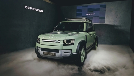 land-rover-defender-75th-limited-edition-2.jpg