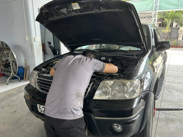 GARAGE TÍN PHÁT. 2/117 Đường Số 8,Bình Hưng Hòa,Bình Tân (Đối diện Aeon Tân Phú).