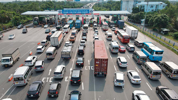 Từ ngày 1/7 giảm giá vé xe lưu thông trên 4 tuyến cao tốc của VEC quản lý