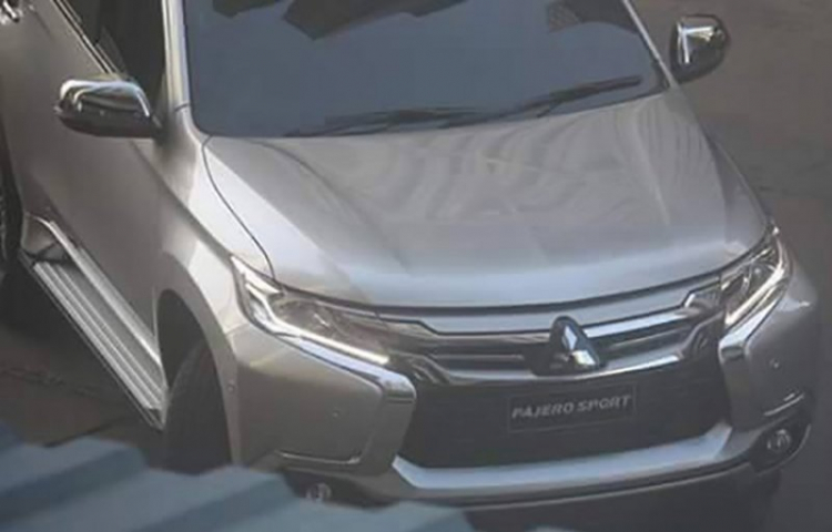 Mitsubishi Pajero Sport 2016 bất ngờ xuất hiện trên phố