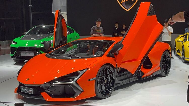 Siêu xe plug-in hybrid đầu tiên của Lamborghini "cháy hàng", đặt mua bây giờ 2025 mới nhận xe