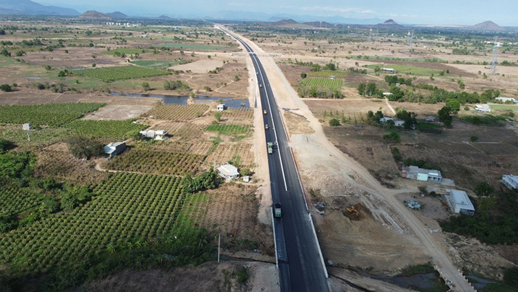 Xây 2 trạm dừng nghỉ hai bên rộng 5 ha trên cao tốc Vĩnh Hảo - Phan Thiết Xây 2 trạm dừng nghỉ hai bên rộng 5 ha trên cao tốc Vĩnh Hảo - Phan Thiết