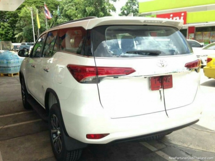 toyota_fortuner_2016_1_jjji.jpg