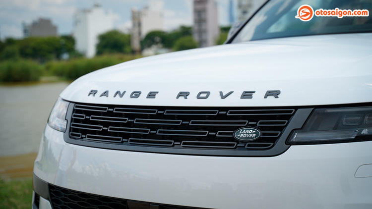 OS-Range-Rover-Sport-2023-20.jpg