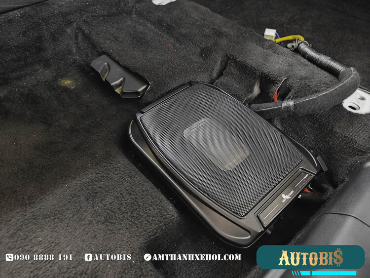 Thi Công Cấu Hình Âm Thanh Cơ Bản Với Focal Access & Cách Âm Vibrofiltr Trên Hyundai Santafe Tại Autobis