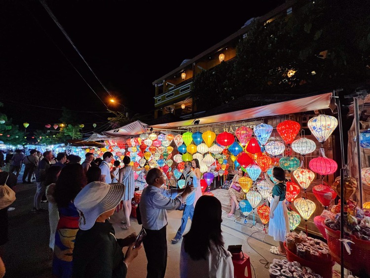 Lý Sơn - Hội An - Đà Nẵng 4 ngày 3 đêm (Hè 2023) Lý Sơn - Hội An - Đà Nẵng 4 ngày 3 đêm (Hè 2023)