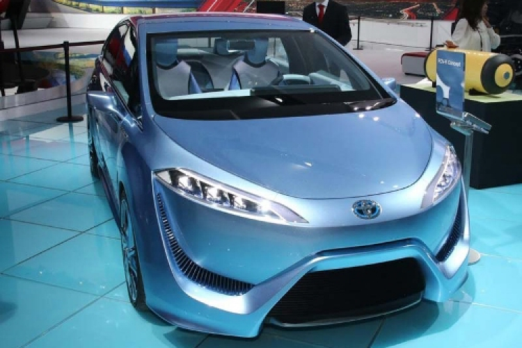 3 nhà sản xuất châu Á sẽ bán ô tô pin nhiên liệu ở Mỹ vào năm 2015