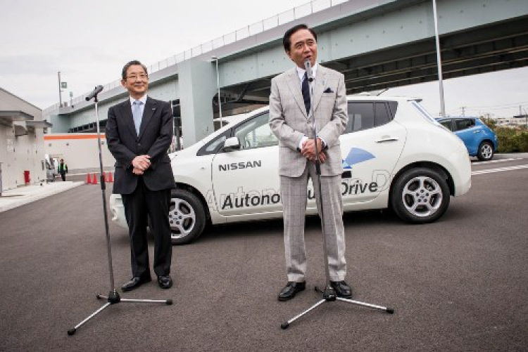 Nissan vượt qua cuộc kiểm tra công nghệ không người lái trên đường cao tốc Nhật Bản