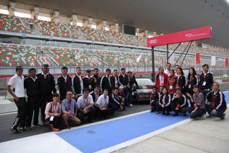 Khách hàng Audi Việt Nam trải nghiệm lái xe thể thao Audi tại Ấn Độ