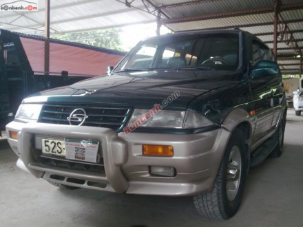 cản trước musso.jpg