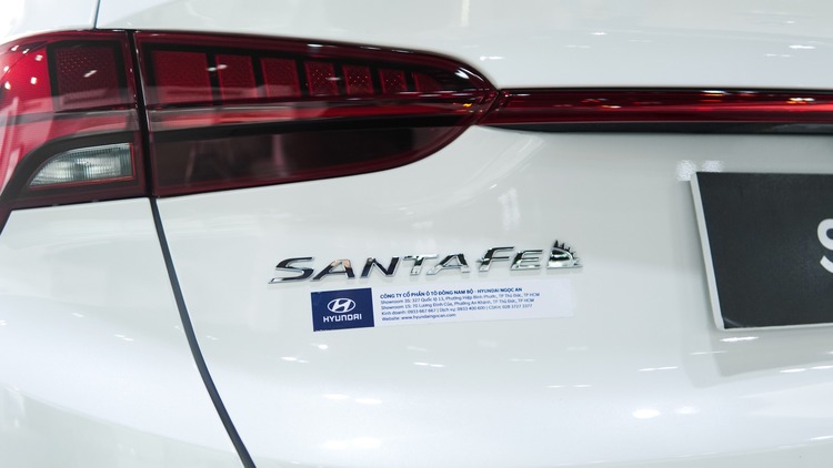 Hyundai Santa Fe Hybrid 2023 tại Sài Gòn (17) - Ngoại thất.jpg