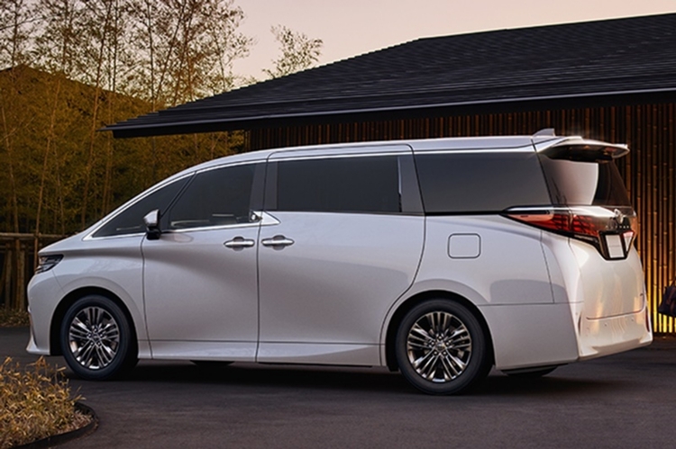 Sắp ra mắt Thái Lan ngày 16/8, Toyota Alphard và Vellfire thế hệ mới có giá dự kiến từ 2,6 tỷ đồng Sắp ra mắt Thái Lan ngày 16/8, Toyota Alphard và Vellfire thế hệ mới có giá dự kiến từ 2,6 tỷ đồng