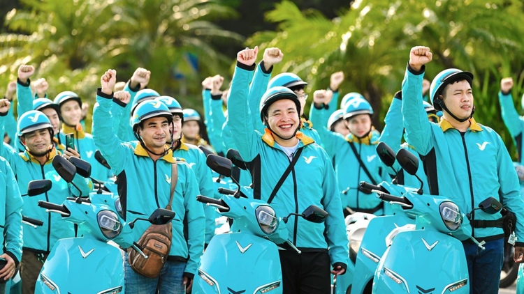 Dịch vụ di chuyển bằng xe máy điện Xanh SM Bike ra mắt tại Hà Nội, sẽ phủ sóng 5 tỉnh thành trong năm 2023
