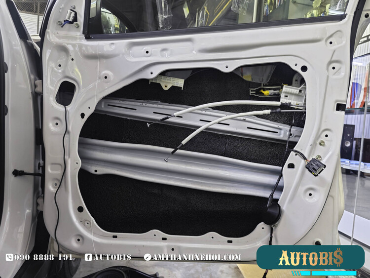 Hyundai Tucson Thi Công Cách Âm 4 Cửa Vật Liệu Thương Hiệu DrARTEX – Made In Russia