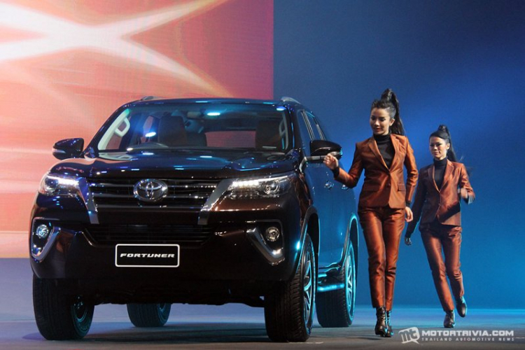 Toyota Fortuner 2016 chính thức ra mắt giá từ 760 triệu