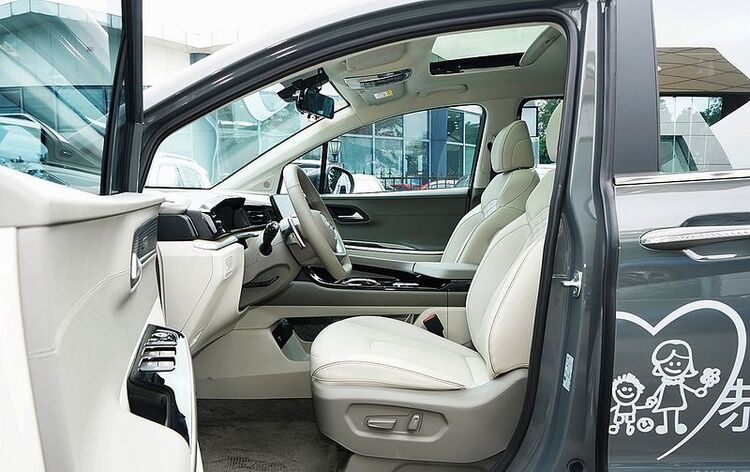 Xem trước Hyundai Custo 2023: MPV 7 chỗ sắp ra mắt tại VN đấu Kia Carnival