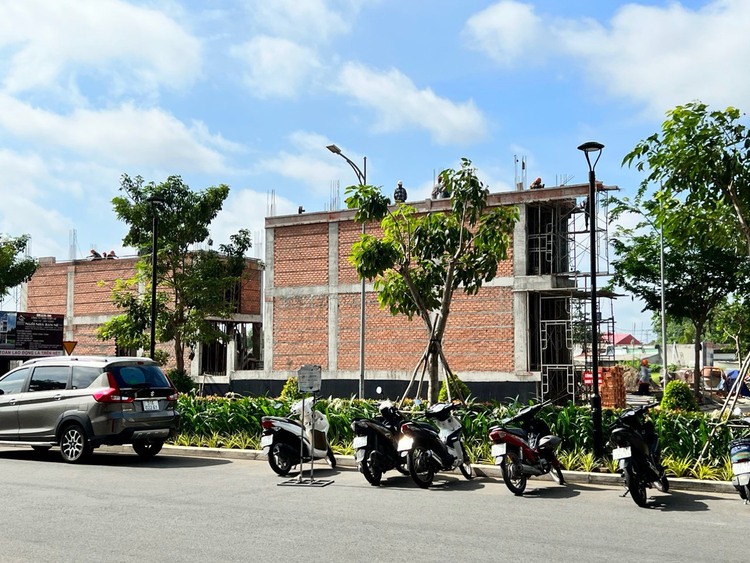 Đất Đào Trí Dự Án Q7 Saigon Riverside Complex Khải Thịnh Tại Sao Chưa Được Xây Dựng ?