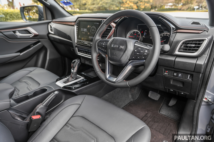 2023_Isuzu_D-Max (8).jpg 2023_Isuzu_D-Max (8).jpg