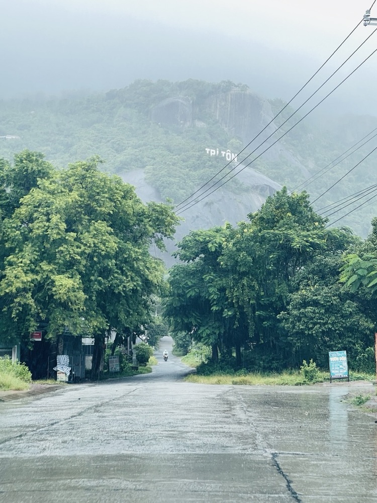 Ba ơi mình đi đâu thế? Cần Thơ - An Giang 4N3Đ (Mê mẩn Tri Tôn)