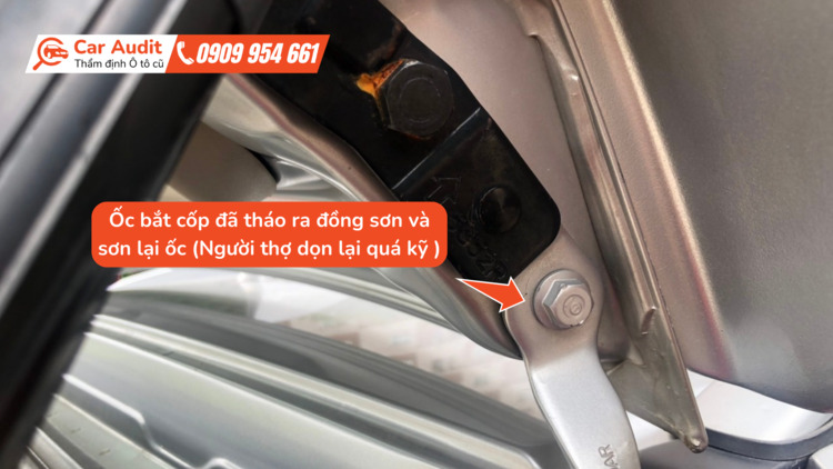 Nhật ký check xe Honda CRV 2016 - Xe có va chạm, thợ dọn kỹ nhìn vẻ ngoài khó nhận biết