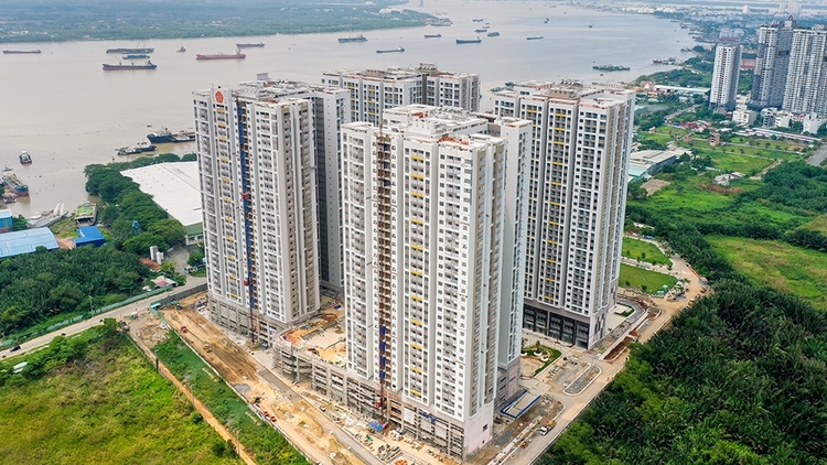 Lãi suất hạ nhiệt, vì sao thị trường bất động sản vẫn giảm sâu? Lãi suất hạ nhiệt, vì sao thị trường bất động sản vẫn giảm sâu?