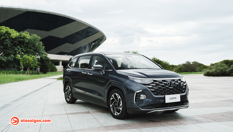 Otosaigon_Hyundai_Custin-94.jpg