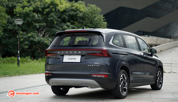 Otosaigon_Hyundai_Custin-70.jpg Otosaigon_Hyundai_Custin-70.jpg