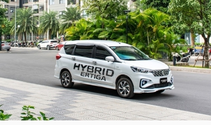 Nuôi Suzuki Hybrid Ertiga chạy dịch vụ, có đủ tiết kiệm để sinh lời