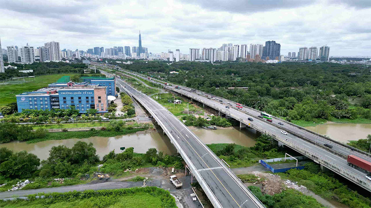 Chính thức thông xe đường song hành cao tốc Long Thành – Dầu Giây