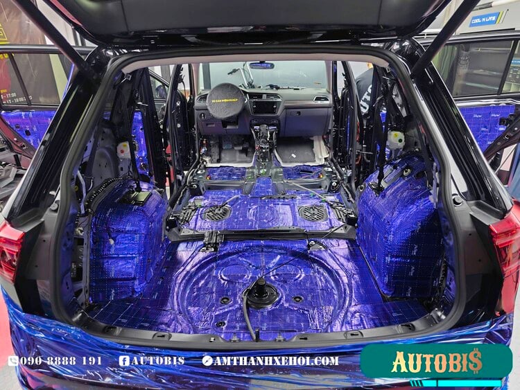 Volkswagen Tiguan Thi Công Cách Âm Thương Hiệu DrARTEX Dòng Cao Cấp Pallium & Armor Tại Autobis