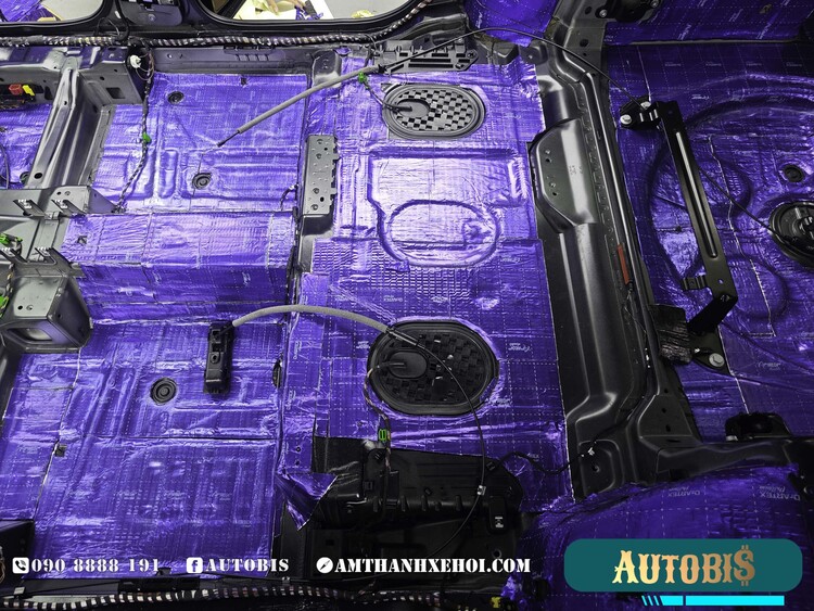 Volkswagen Tiguan Thi Công Cách Âm Thương Hiệu DrARTEX Dòng Cao Cấp Pallium & Armor Tại Autobis Volkswagen Tiguan Thi Công Cách Âm Thương Hiệu DrARTEX Dòng Cao Cấp Pallium & Armor Tại Autobis