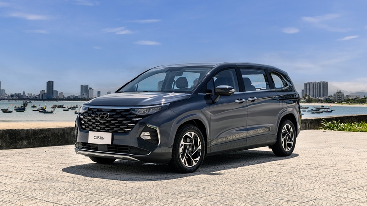 Hyundai Custin - 10.jpg