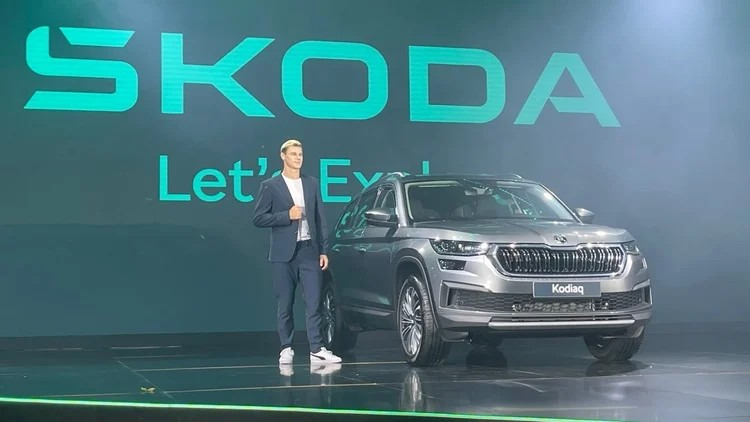 Thương hiệu Skoda chính thức ra mắt tại VN: 2 mẫu SUV Karoq và Kodiaq có giá từ 999 triệu và 1,18 tỷ đồng