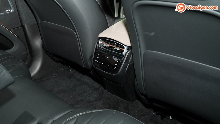 Mercedes EQS 500 4MATIC có giá 4,999 tỷ đồng: SUV chạy điện đắt nhất của Mercedes có gì hấp dẫn? Mercedes EQS 500 4MATIC có giá 4,999 tỷ đồng: SUV chạy điện đắt nhất của Mercedes có gì hấp dẫn?
