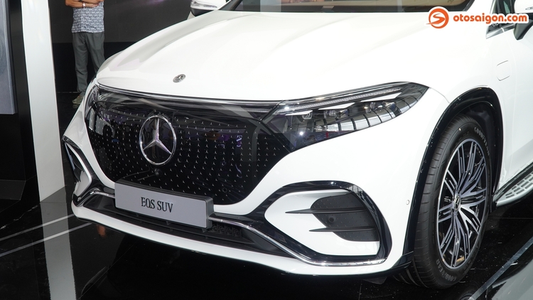 Mercedes EQS 500 4MATIC có giá 4,999 tỷ đồng: SUV chạy điện đắt nhất của Mercedes có gì hấp dẫn?