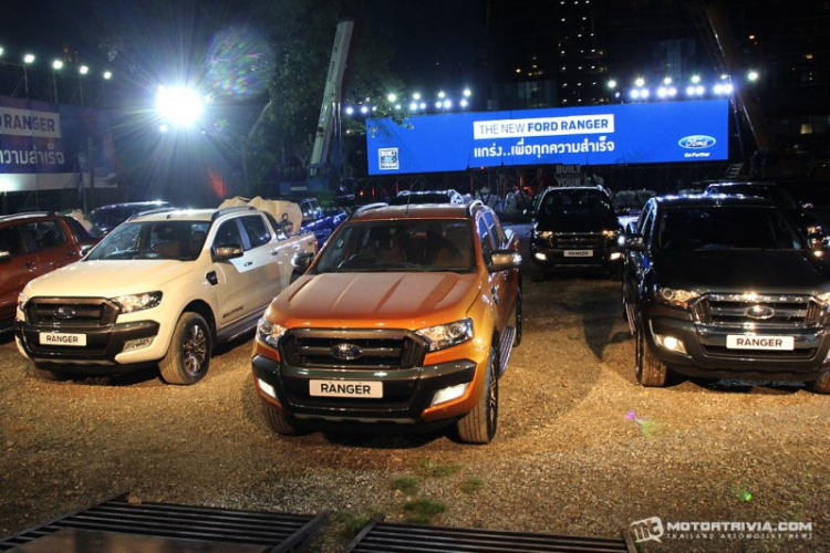 Ford Ranger 2015 ra mắt tại Thái Lan với 19 phiên bản, giá từ 16.000 USD