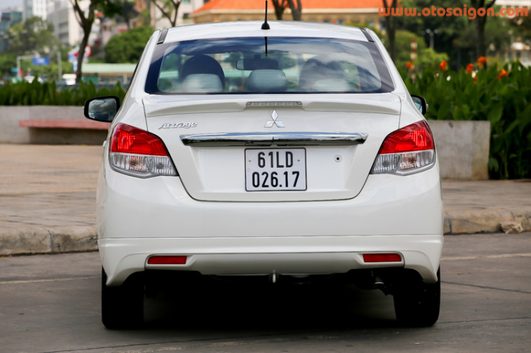 Đánh giá Mitsubishi Attrage: cực kì thực dụng Đánh giá Mitsubishi Attrage: cực kì thực dụng