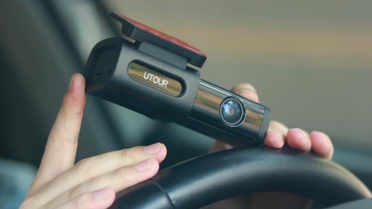 Camera AI cảnh báo va chạm UTour - Xu thế mới của lái xe an toàn - thông minh