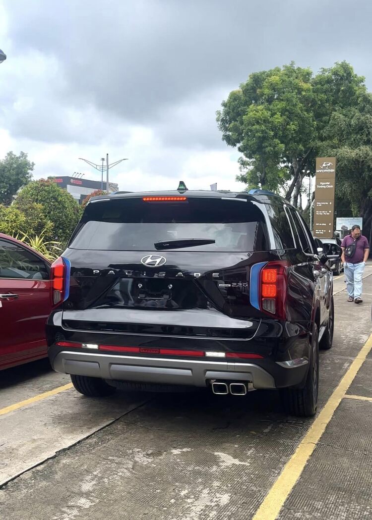 Hyundai Palisade 2023 bắt đầu về đại lý, hứa hẹn thu hút đông khách xem xe Hyundai Palisade 2023 bắt đầu về đại lý, hứa hẹn thu hút đông khách xem xe