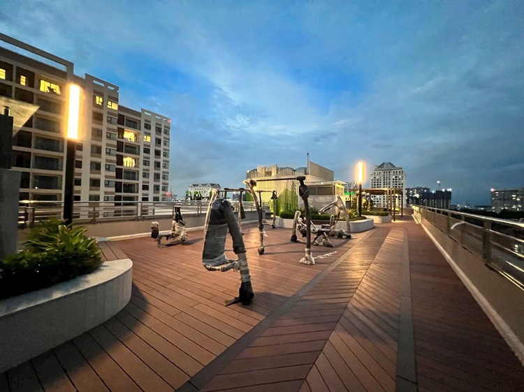 The Horizon ngay Hồ Bán Nguyệt, cách Crescent Mall vài phút đi bộ The Horizon ngay Hồ Bán Nguyệt, cách Crescent Mall vài phút đi bộ
