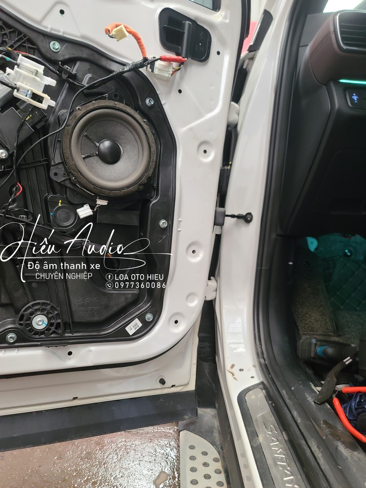 Hyundai Satafe nâng cấp âm thanh phong cách chuẩn cao cấp.