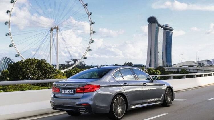 Quyền sở hữu ô tô ở Singapore đã lên tới 2 tỷ đồng