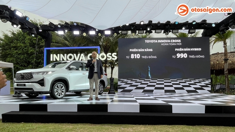 Toyota Innova Cross 2024 chốt giá từ 810-990 triệu đồng tại Việt Nam