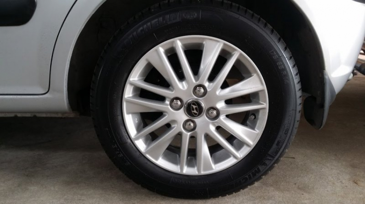 Thay lốp xe Chevrolet Spark LTZ Thay lốp xe Chevrolet Spark LTZ