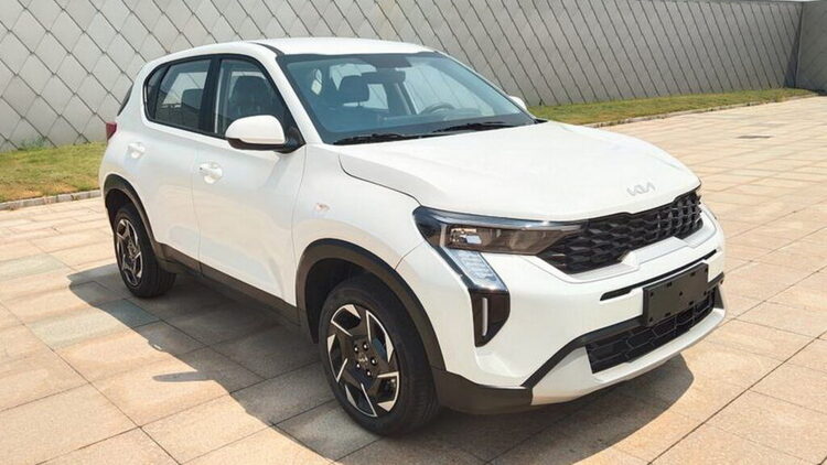 Kia Sonet Facelift 2024 lộ diện, hé lộ phong cách thiết kế mới của KIA