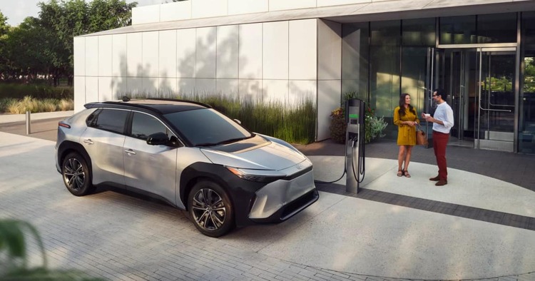 Toyota và Lexus hợp tác với NACS, sẽ sử dụng chuẩn sạc xe điện của Tesla tại Mỹ từ 2025