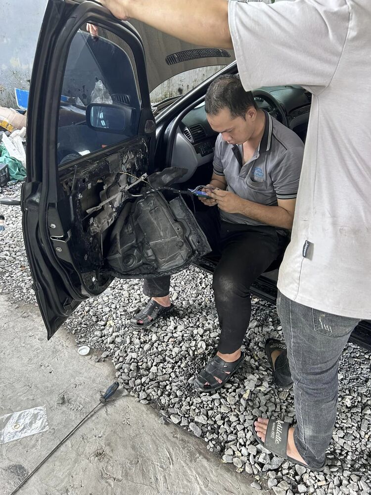 GARAGE TÍN PHÁT. 2/117 Đường Số 8,Bình Hưng Hòa,Bình Tân (Đối diện Aeon Tân Phú).