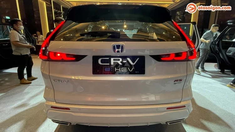 Soi chi tiết Honda CR-V e:HEV RS vừa ra mắt: Có gì đáng giá 1,259 tỷ đồng?