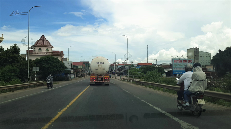 Nhật ký hành trình Sài Gòn - Hòa Bình, trải nghiệm 10 đoạn đường bộ cao tốc Bắc-Nam và ...