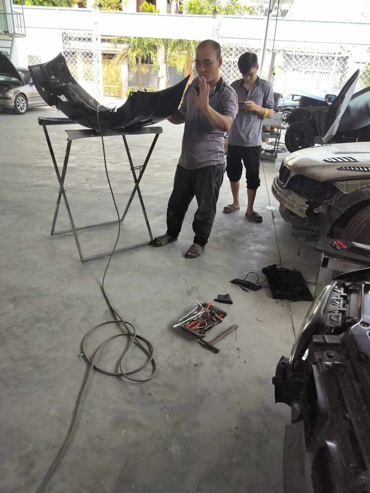 GARAGE TÍN PHÁT. 2/117 Đường Số 8,Bình Hưng Hòa,Bình Tân (Đối diện Aeon Tân Phú).